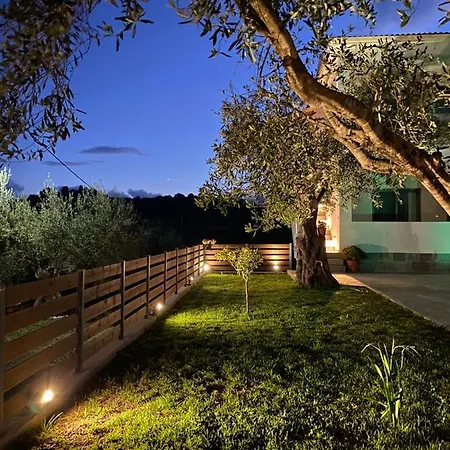 Marianna's House וילה Kouramaditika